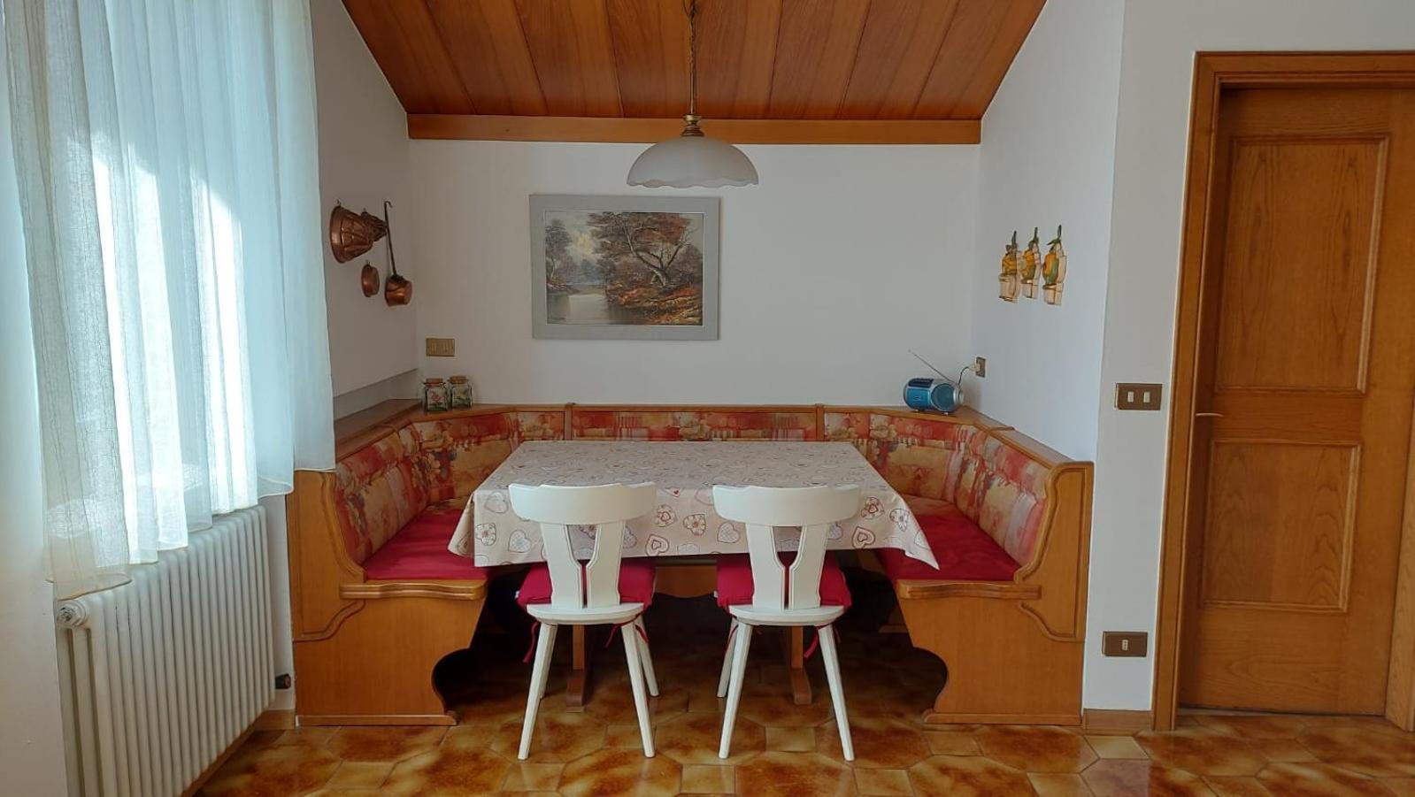 Casa Vacanze Paola Romeno Exterior photo
